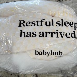Babybub Pregnancy Pillow NEW in wrapping